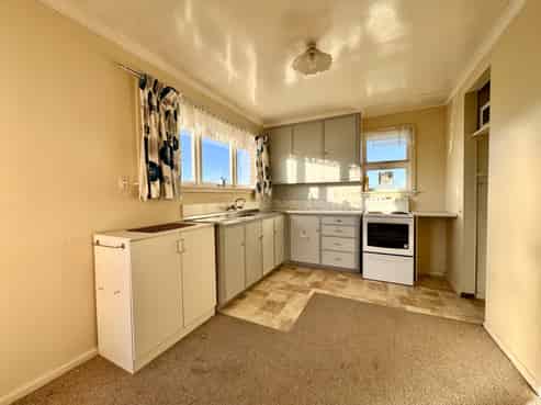 57 Le Cren Street, Seaview
