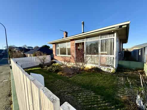 57 Le Cren Street, Seaview