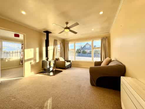 57 Le Cren Street, Seaview