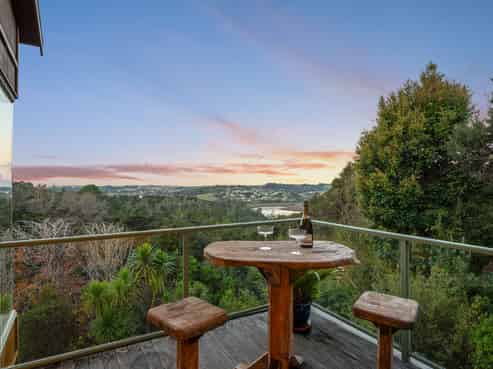 417 Paremoremo Road, Paremoremo