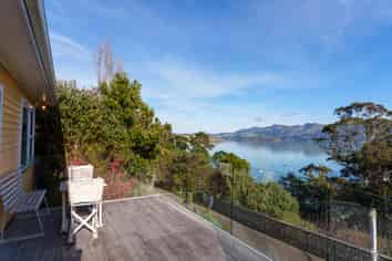 102 Cressy Terrace, Corsair Bay, Lyttelton