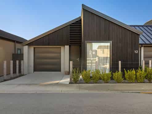 12 Chapman Way, Jacks Point