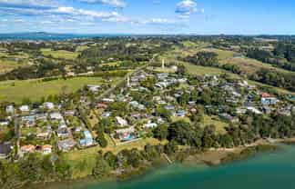 53 Okura River Road, Okura