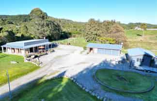  171 Coulson Road, Paroa