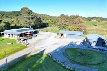  171 Coulson Road, Paroa