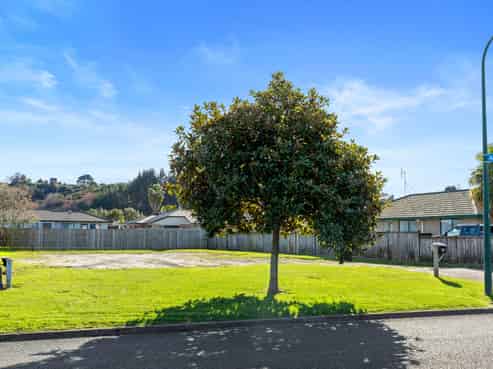 42 Solomon Street, Brookfield