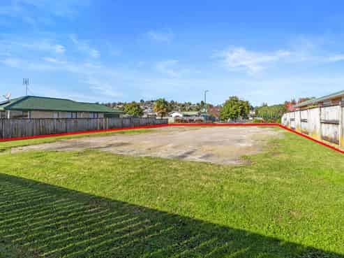 42 Solomon Street, Brookfield