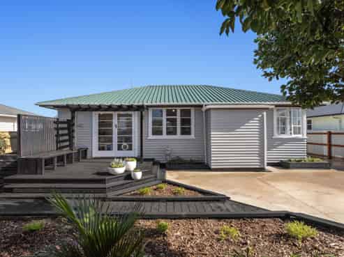 15 Matai Street, Edgecumbe