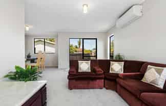 2/26 Karepo Crescent, Ranui