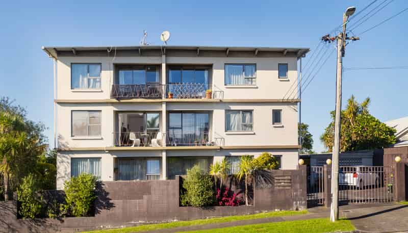 6/8 Western Springs Road, Western Springs