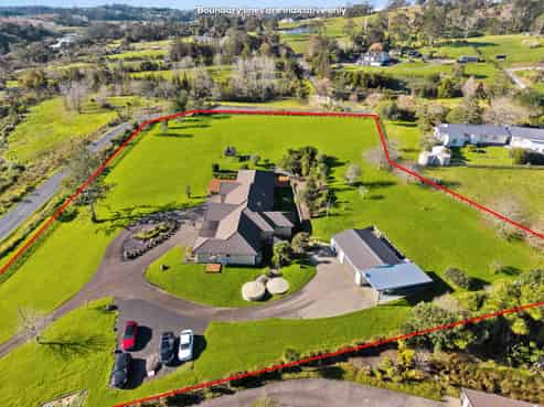 415 Duck Creek Road, Stillwater