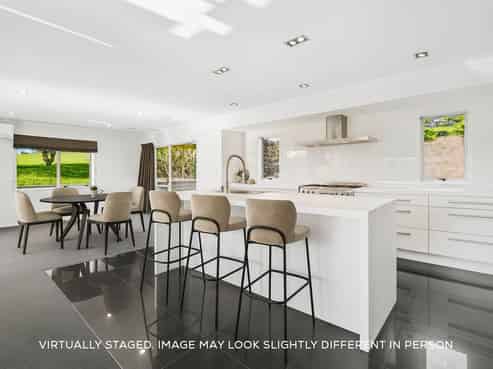 415 Duck Creek Road, Stillwater