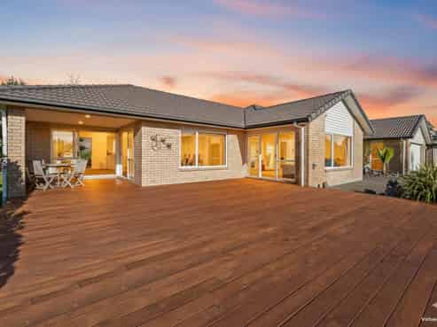 415 Duck Creek Road, Stillwater