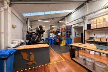 Amazing Warehouse in Central Newtown 