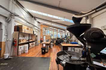 Amazing Warehouse in Central Newtown 