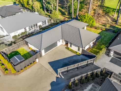 5 Schofield Lane, Hornby