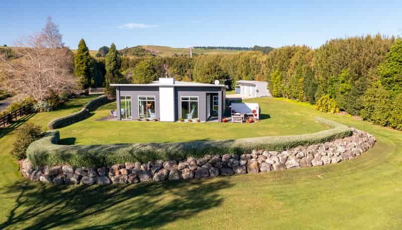 172 Kaipikari Road Upper, Urenui