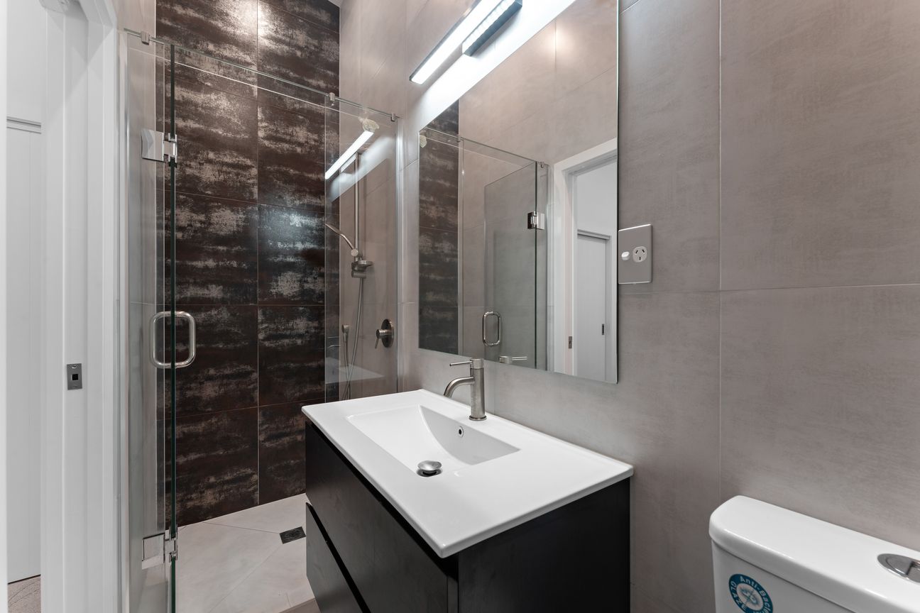 Modern, Affordable, Right by the Park! – další
