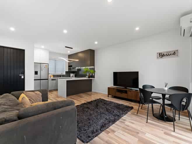 5/122 Archibald Road, Kelston