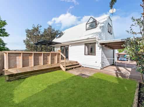 5/2 Blockhouse Bay Road, Avondale