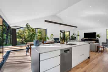 20 Brigitte View, Snells Beach