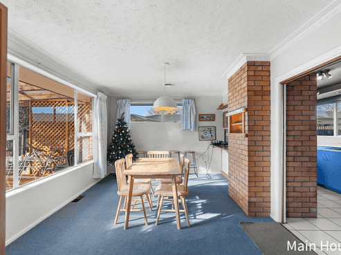 18 Bidwell Place, Hillmorton