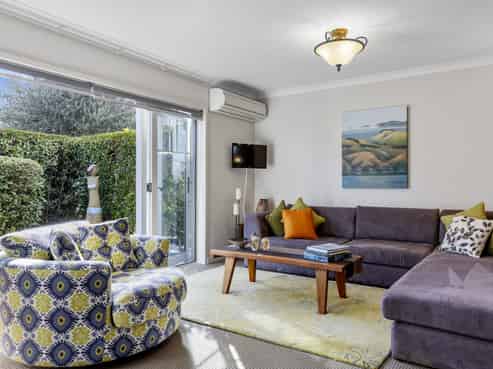 47 Chateau Crescent, Rangatira Park