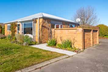 6 Elloughton Crescent, Marchwiel