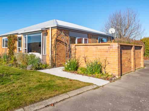 6 Elloughton Crescent, Marchwiel