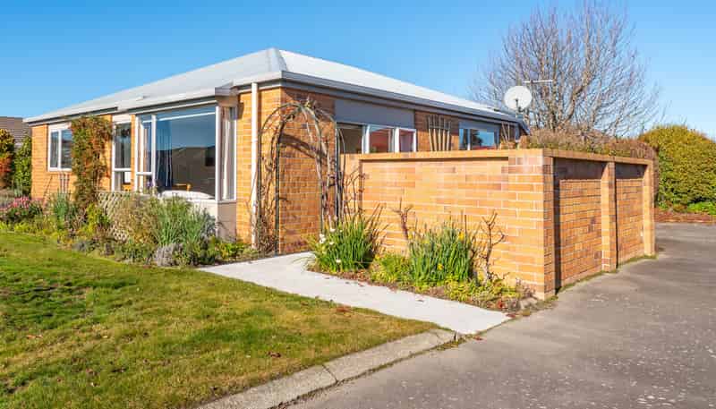 6 Elloughton Crescent, Marchwiel
