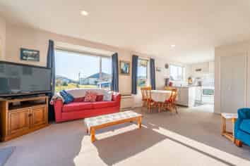 6 Elloughton Crescent, Marchwiel