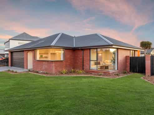 2 De Courcy Place, Avondale