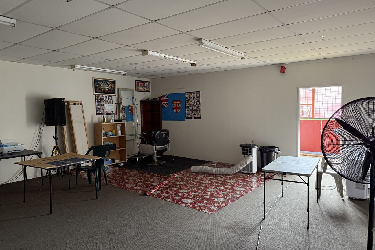 Prime showroom/warehouse for Lease - Widok 3
