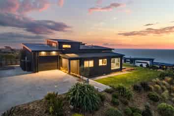 1 Ridgeway Place, Sumner