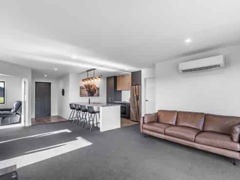 25 Glenda Place, Seaward Bush