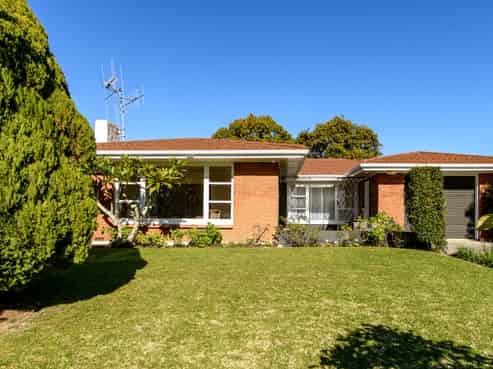 48 Waratah Street, Matua