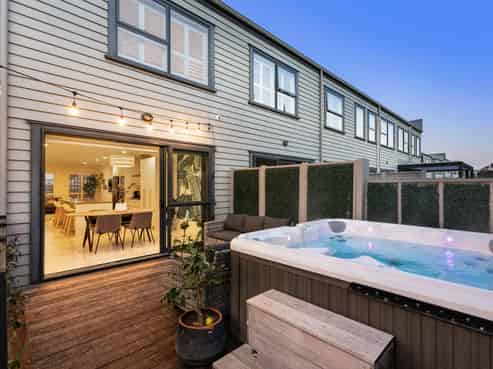 12 Charles Heaphy Lane, Stonefields