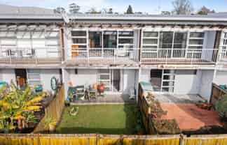 100M² LIVE AND WORK BEAUTY
