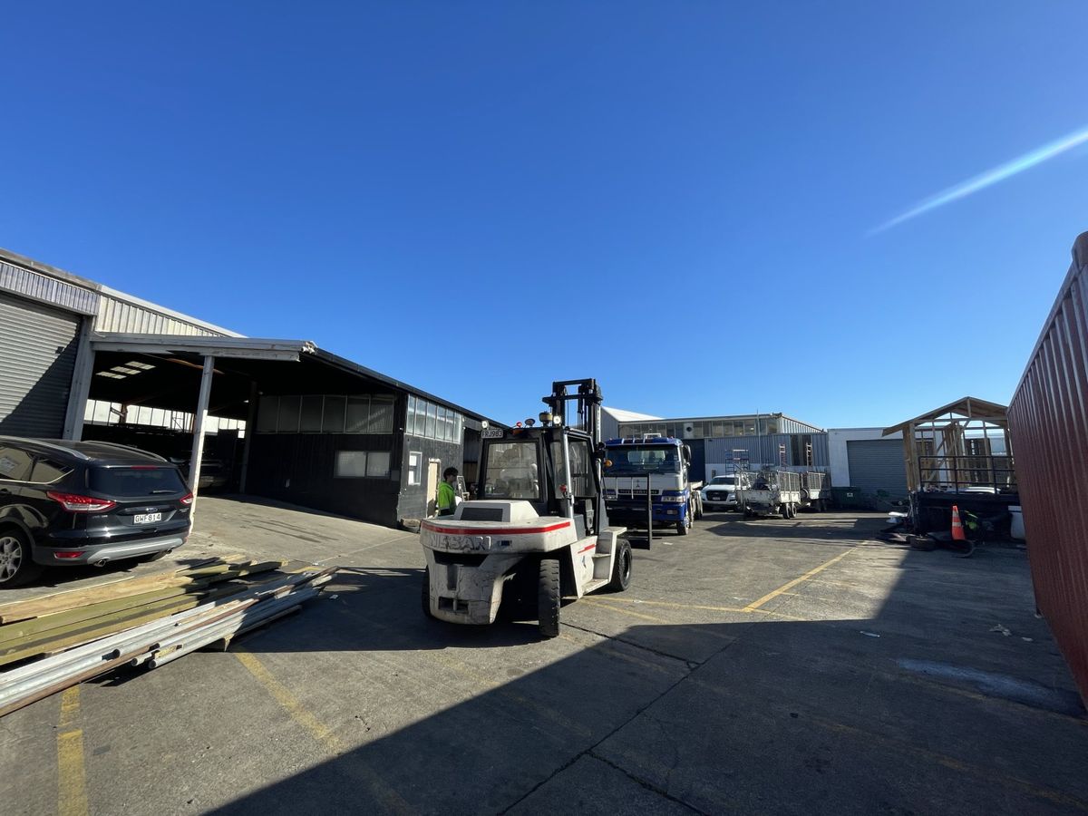 Mt Wellington Workhorse | Warehouse + Yard - Mehr