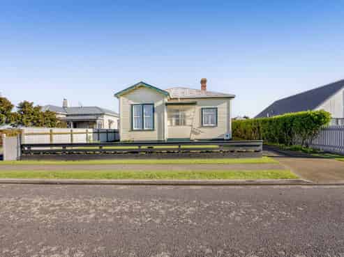 45 Disraeli Street, HAWERA