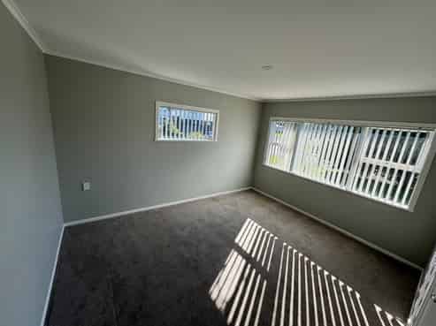 24 Stokes Avenue, Te Atatu Peninsula