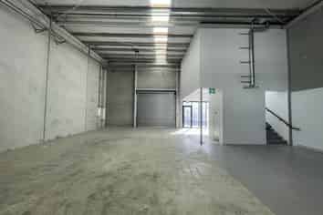 A-Grade Tilt Slab in Manurewa | AVAILABLE NOW