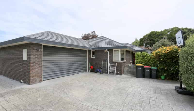 2/15 Lyndon Street, Riccarton