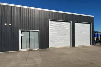 Near New Industrial Unit