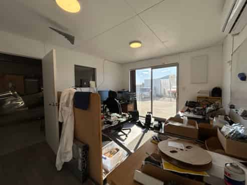 Near New Industrial Unit