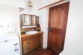 44B Park Street, North Dunedin