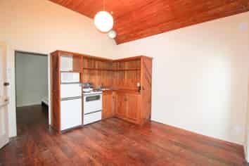 44B Park Street, North Dunedin