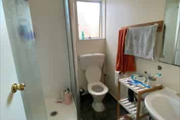 1/19 Queen Street, North Dunedin