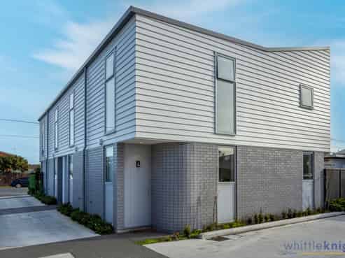 4/113 Huxley Street, Sydenham