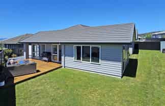 12 Mayfly Grove, Nukuhau